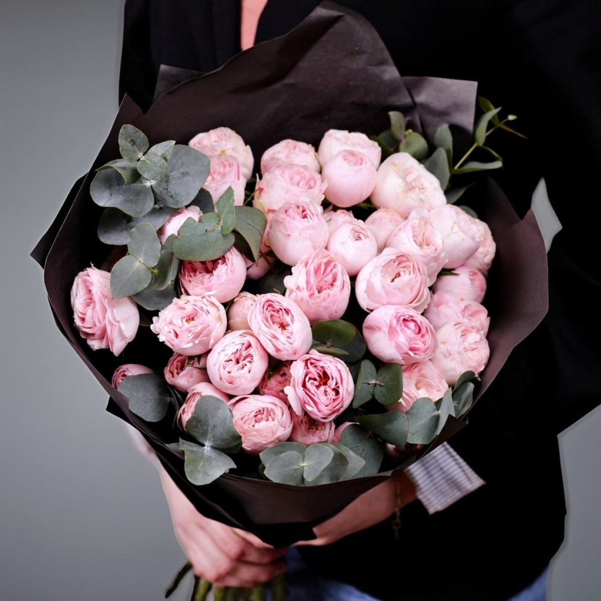 Buket kustovyh roz 5